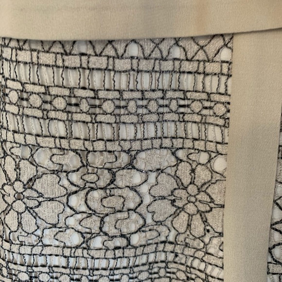 BCBG cream dress with black embroidery - Picture 3 of 3